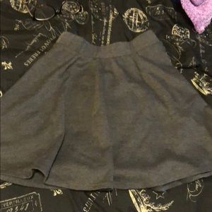 Loose grey skirt